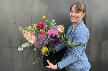 Fries voorjaarsboeket 2022 bloemen boeket He-as Binnema Heerenveen Sneek Friesland