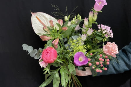 voorjaarboeket 50 tinten roze Bloemsierkunst He-as Binnema